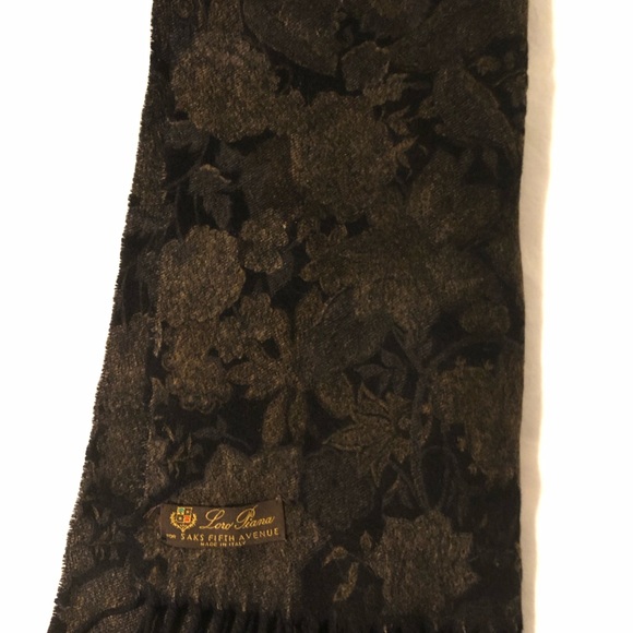 Loro Piana scarf - Picture 3 of 4